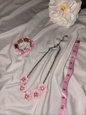 Pink Flower Necklace and Bracelet Set
